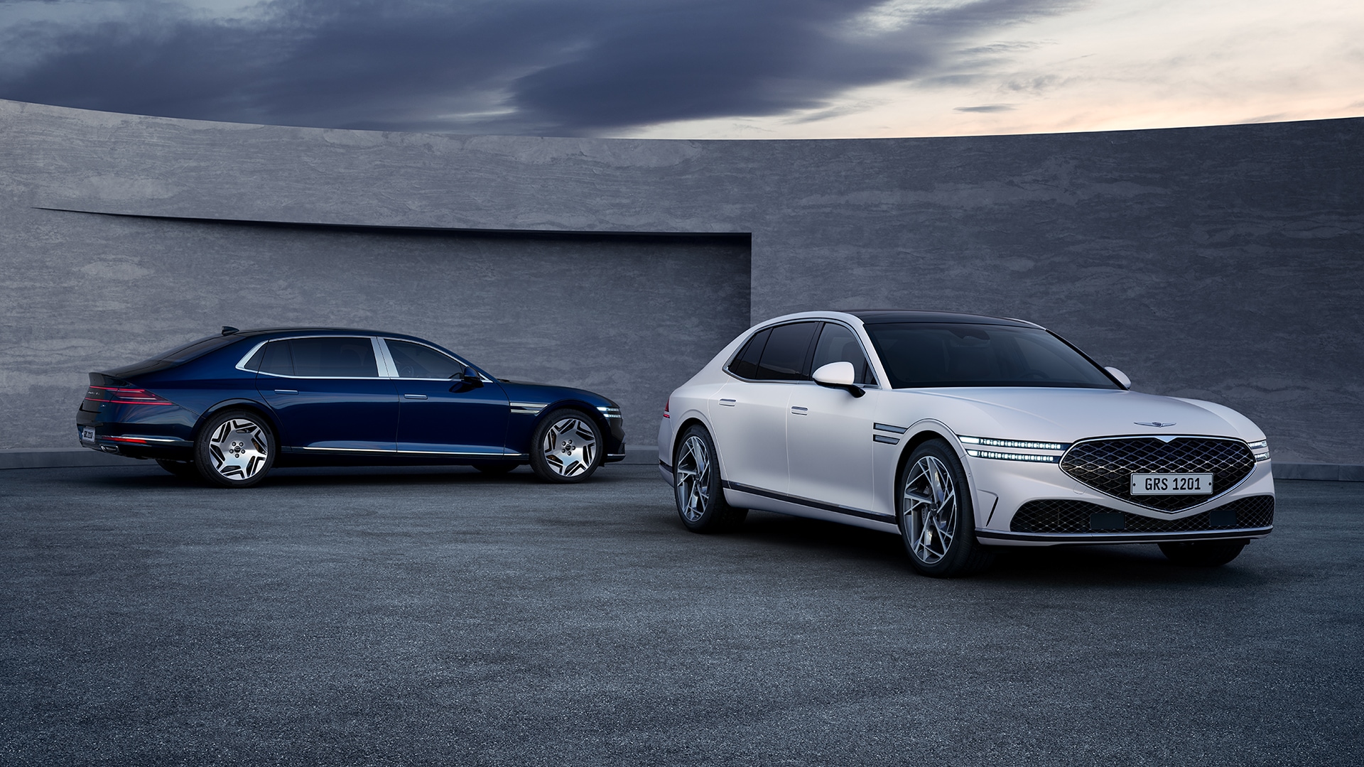 images/G90/highlights/genesis-ww-highlights-g90-exterior-02-desktop-1920x1080-en.jpg